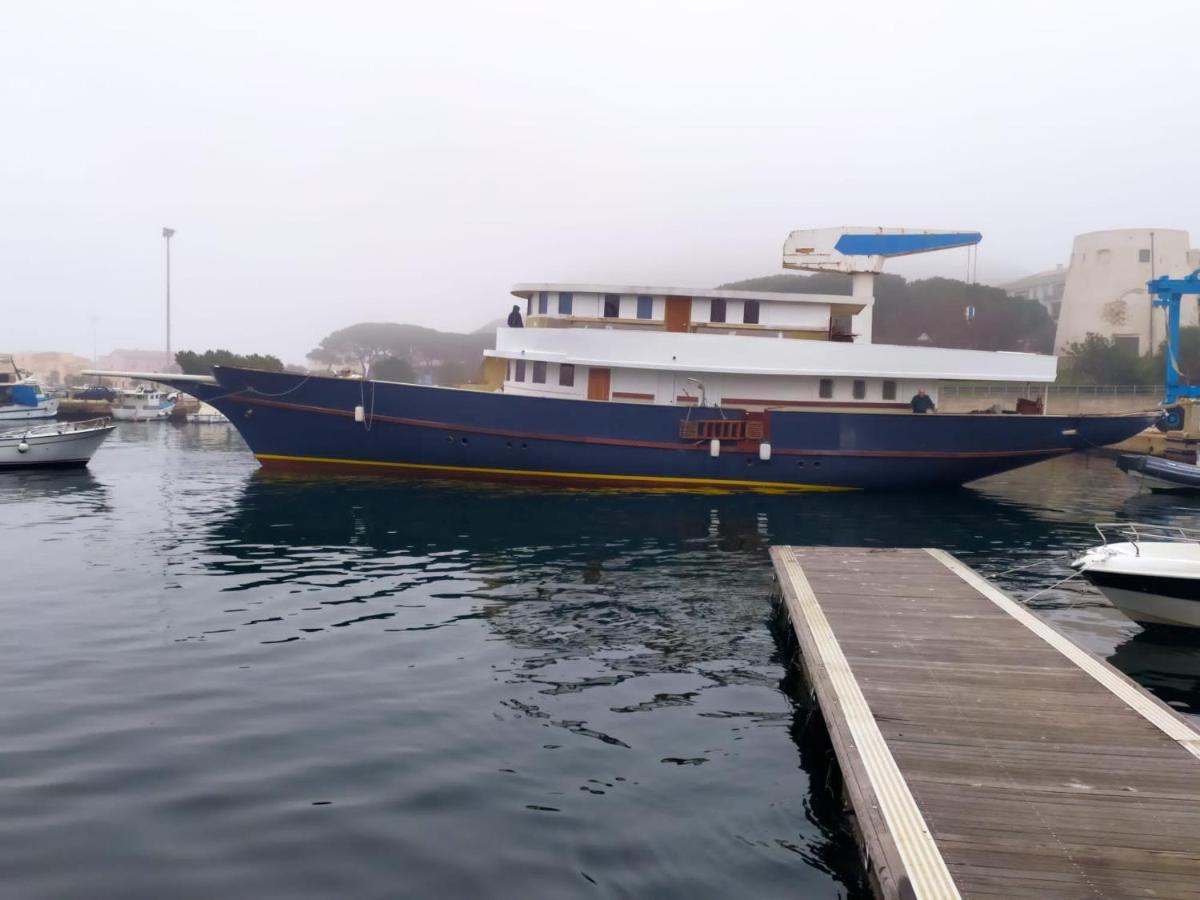 Classic Yacht Yanika Yachting Watersport Ets Villaputzu Luaran gambar