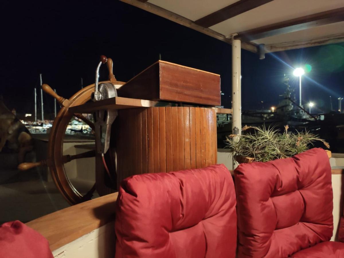 Classic Yacht Yanika Yachting Watersport Ets Villaputzu Luaran gambar